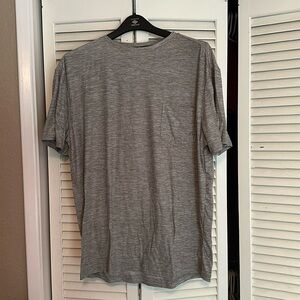 Men’s Evoke pocket tee